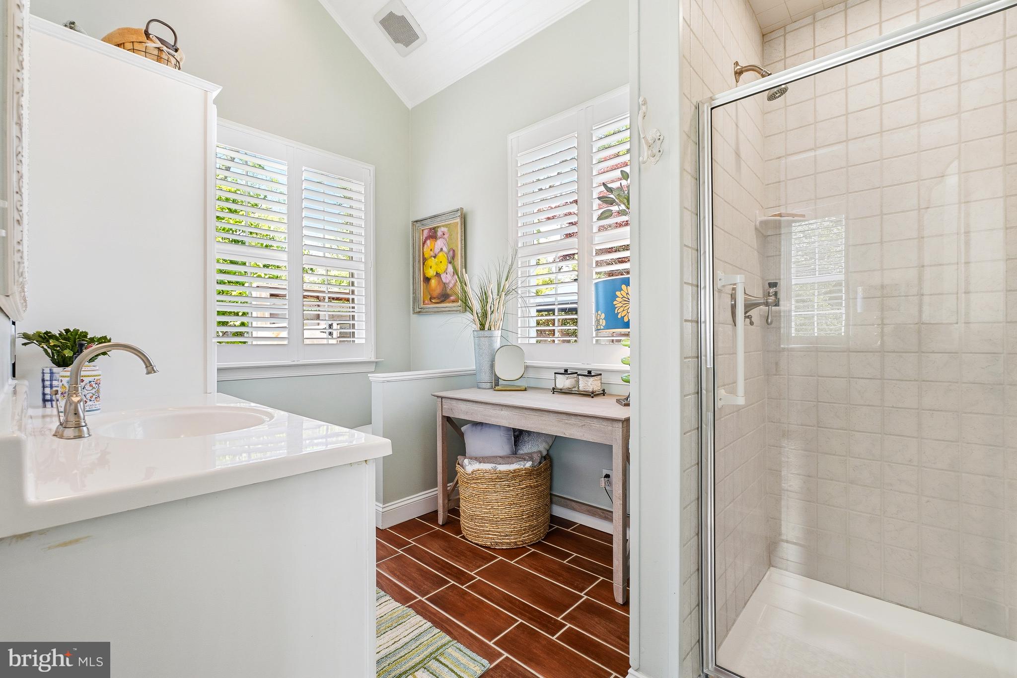 304 Riggs Avenue Severna Park, MD 21146 - Photo 25 of 60 Main Level Suite