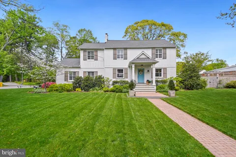 $1,795,000 | 304 Riggs Avenue, Severna Park, MD 21146