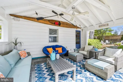 $1,795,000 | 304 Riggs Avenue, Severna Park, MD 21146