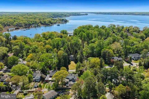 $1,795,000 | 304 Riggs Avenue, Severna Park, MD 21146
