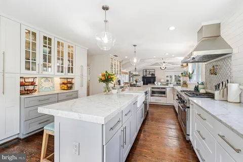 $1,795,000 | 304 Riggs Avenue, Severna Park, MD 21146