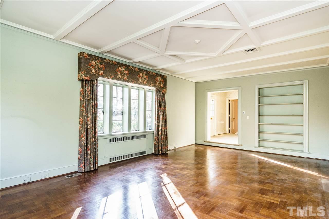 2515 White Oak Road Raleigh, NC 27609 - Photo 5 of 25 an empty room with windows