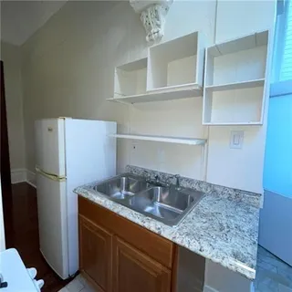 $975 | 1104 Third Street, Unit 1A, New Orleans, LA 70130