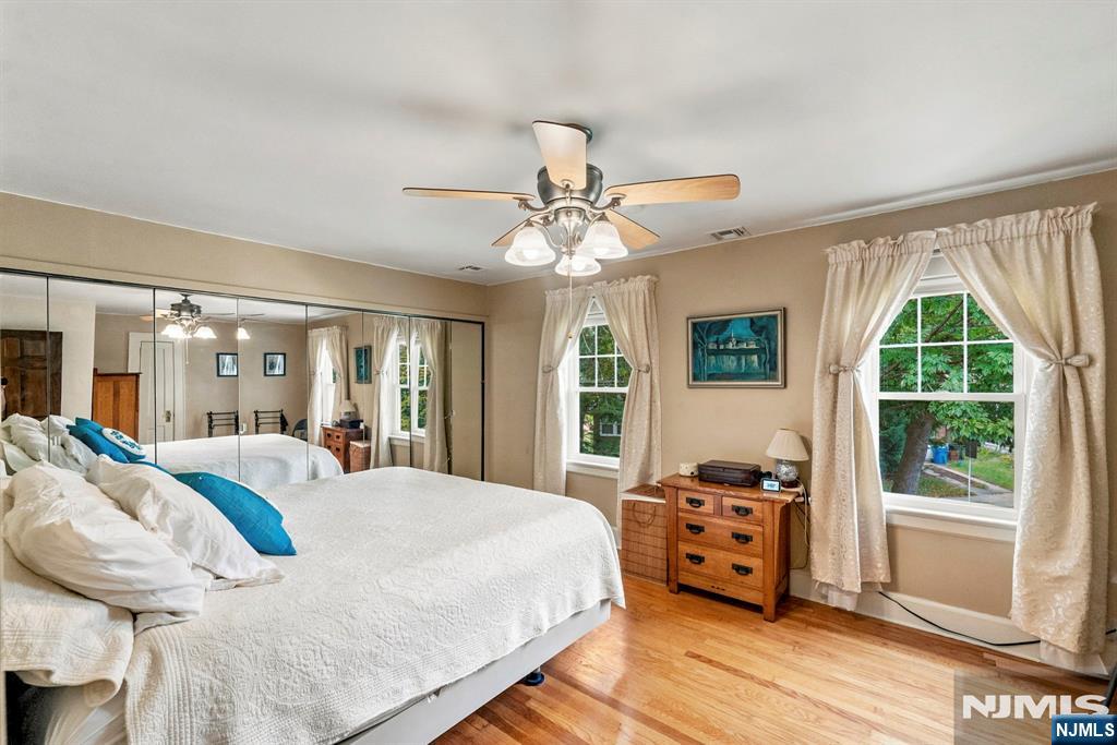 495 Edgewood Place Rutherford, NJ 07070 - Photo 11 of 30 Gallery Image 11
