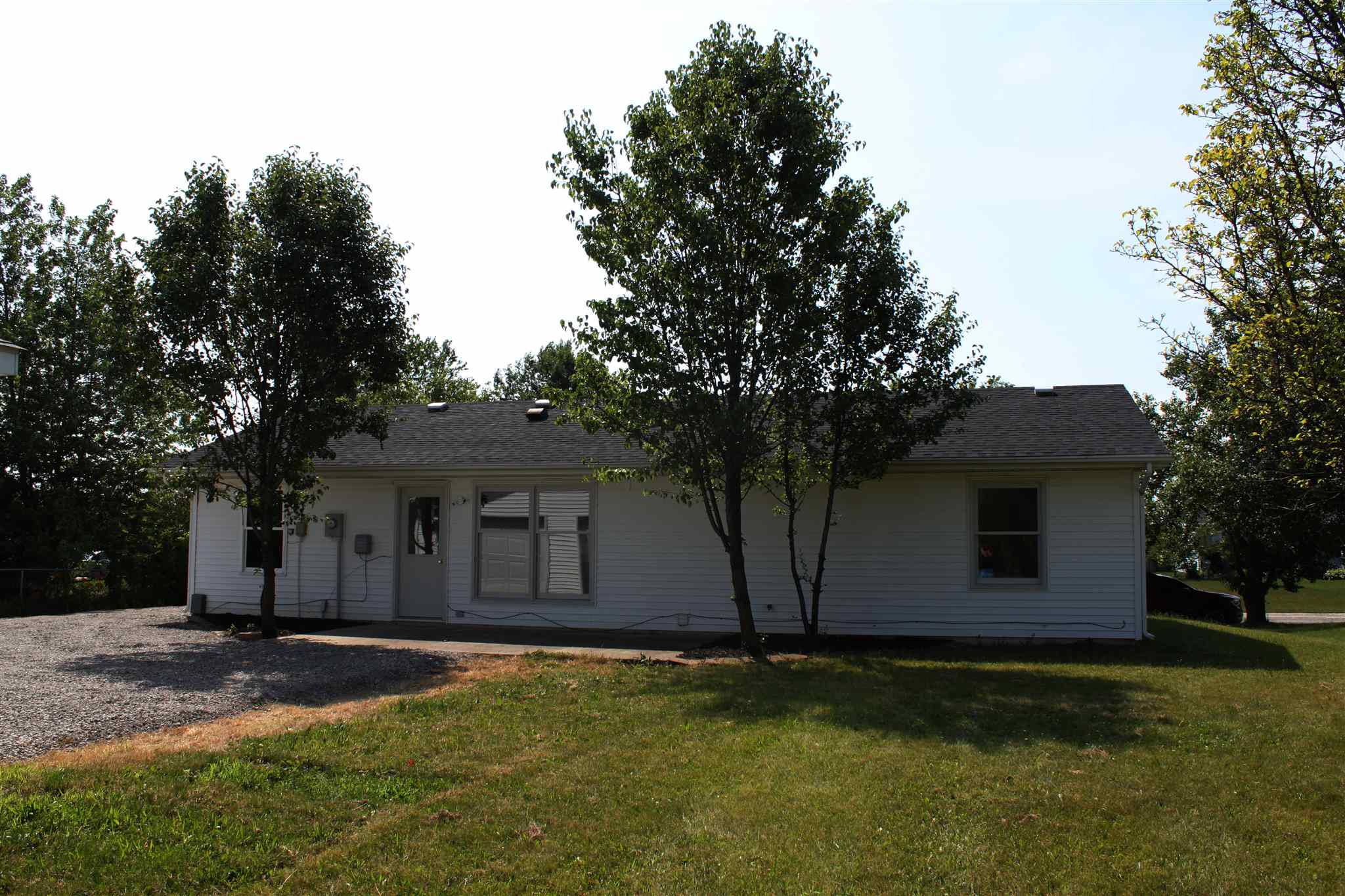91 West Quayle Run Decatur, IN 46733 - Photo 3 of 33
