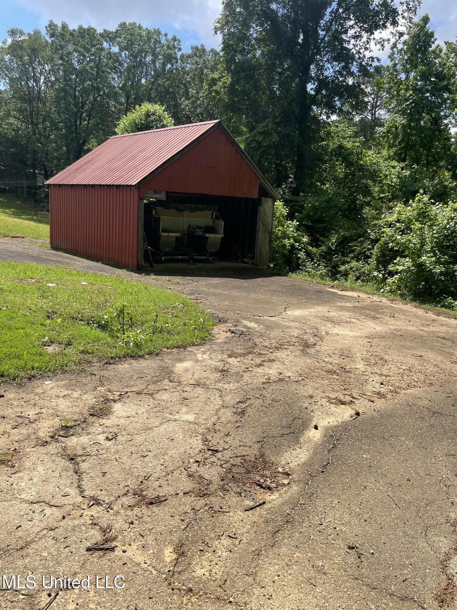20 Cedar Heights Pope, MS 38658 - Photo 7 of 27 IMG_8884