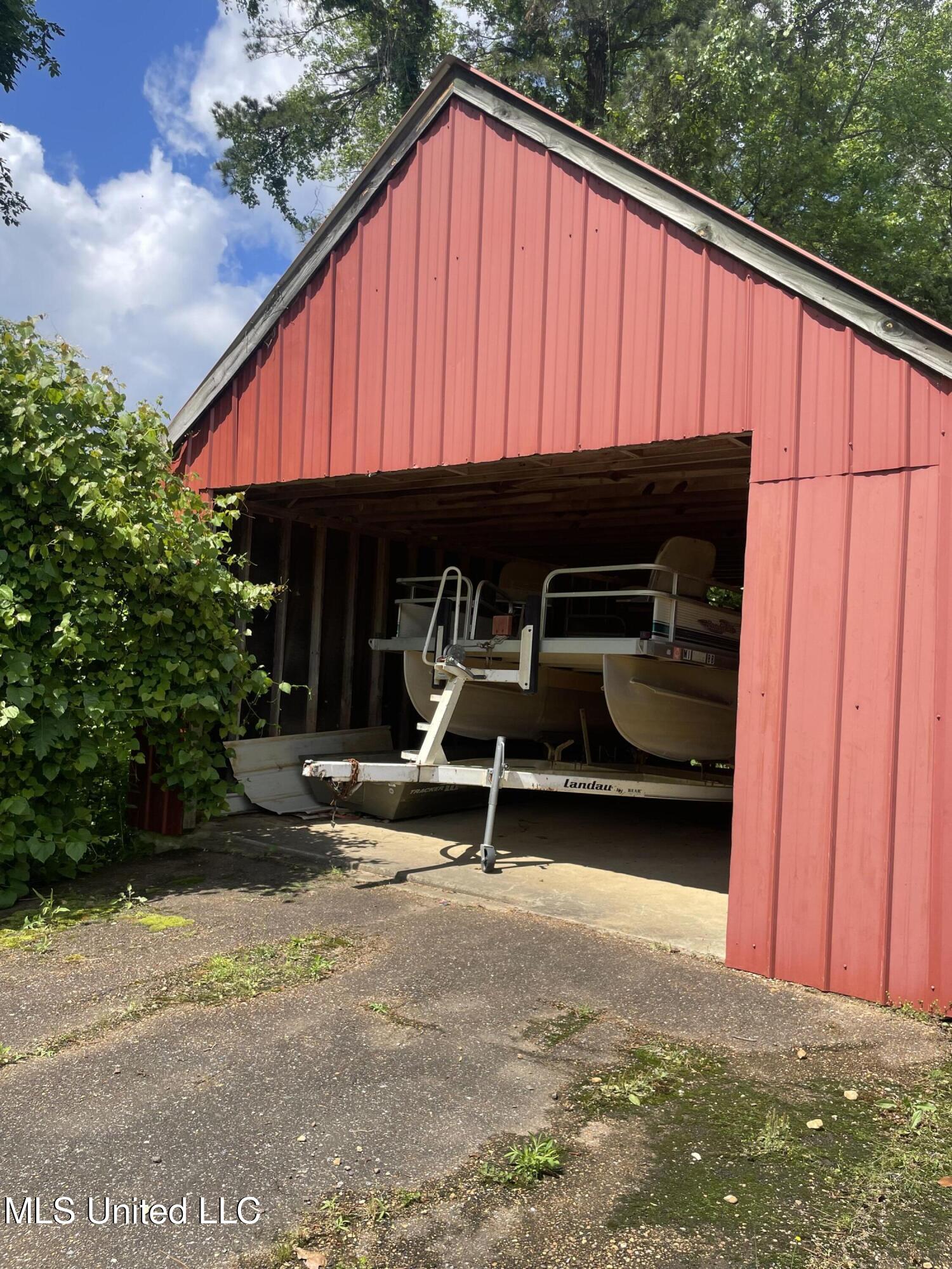 20 Cedar Heights Pope, MS 38658 - Photo 8 of 27 IMG_8886