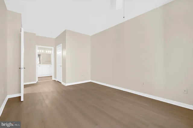 $2,600 | 2004 Peggy Stewart Way, Unit 204, Annapolis, MD 21401