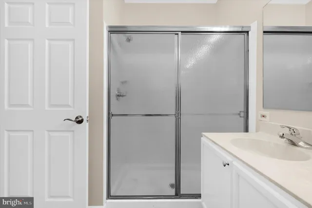 $2,600 | 2004 Peggy Stewart Way, Unit 204, Annapolis, MD 21401