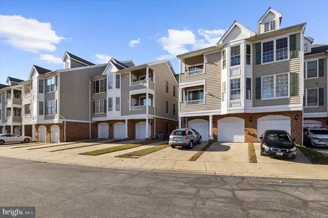 $2,600 | 2004 Peggy Stewart Way, Unit 204, Annapolis, MD 21401