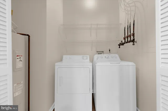 $2,600 | 2004 Peggy Stewart Way, Unit 204, Annapolis, MD 21401