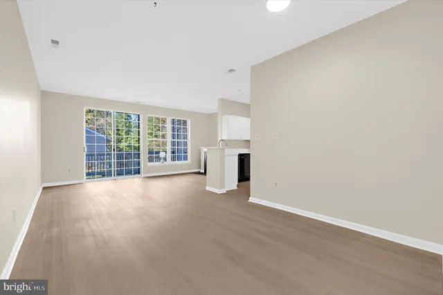 $2,600 | 2004 Peggy Stewart Way, Unit 204, Annapolis, MD 21401