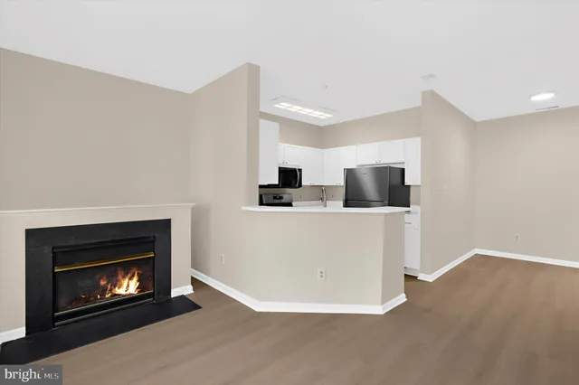 $2,600 | 2004 Peggy Stewart Way, Unit 204, Annapolis, MD 21401