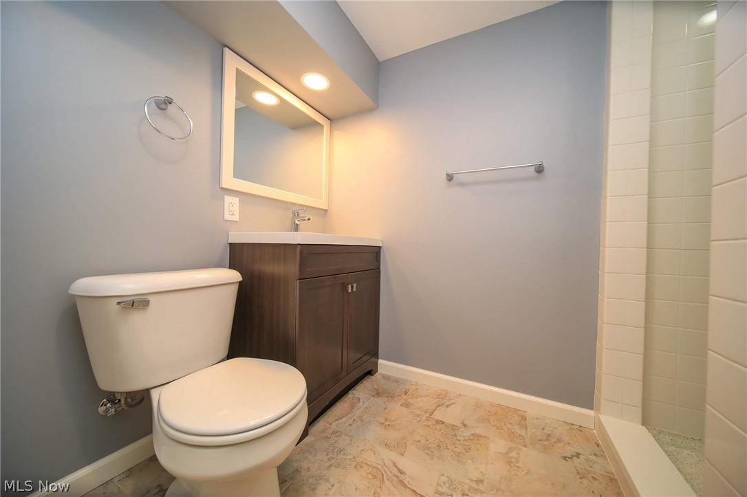 739 Edgewood Road Cleveland, OH 44143 - Photo 14 of 27 Gallery Image 14