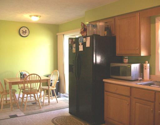 1871 Millbrook Road Grove City, PA 16127 - Photo 3 of 11 Kitchen.