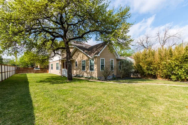 $7,145 | 901 West Mary Street, Austin, TX 78704