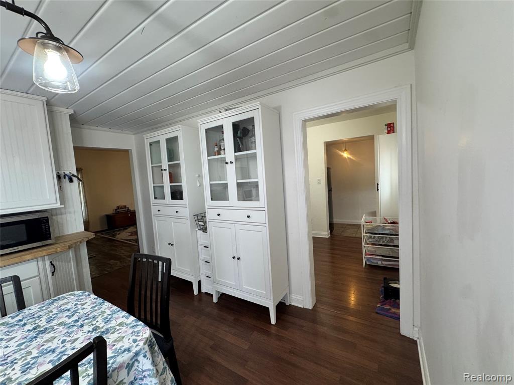 889 Goslow Road Gaylord, MI 49735 - Photo 15 of 38