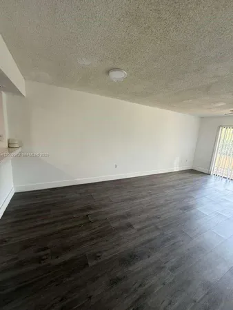 $1,950 | 11905 Northeast 2nd Avenue, Unit C106, North Miami, FL 33161