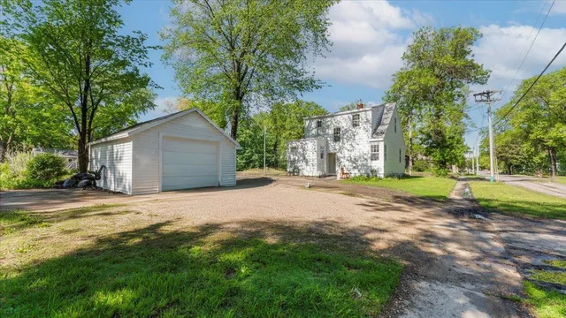 $240,000 | 401 Julii Street Southeast, Willmar, MN 56201