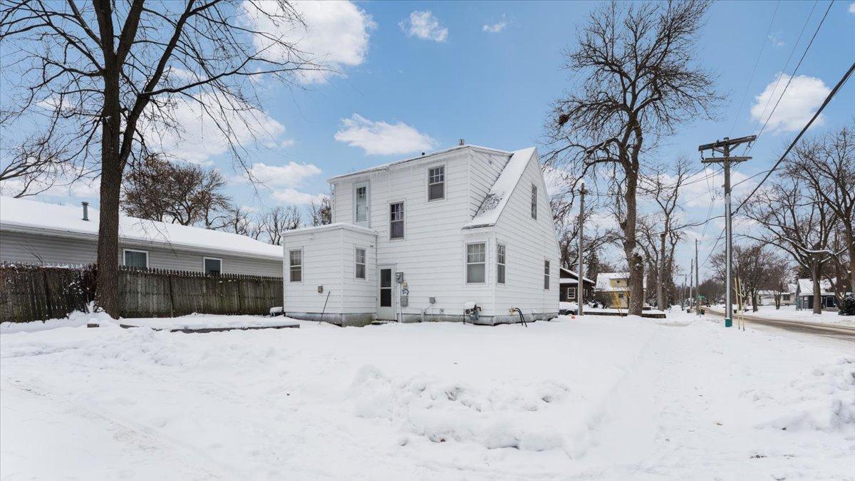 401 Julii Street Southeast Willmar, MN 56201 - Photo 4 of 28