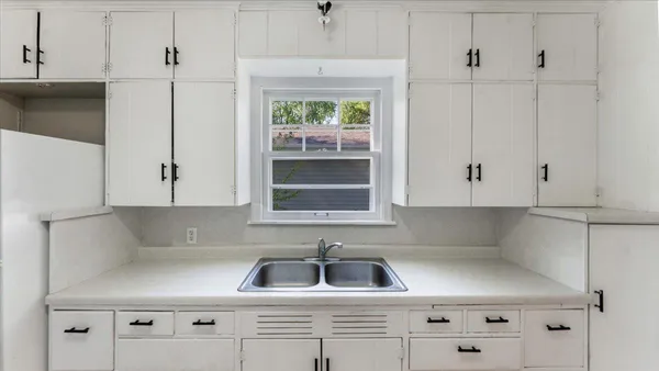 $240,000 | 401 Julii Street Southeast, Willmar, MN 56201