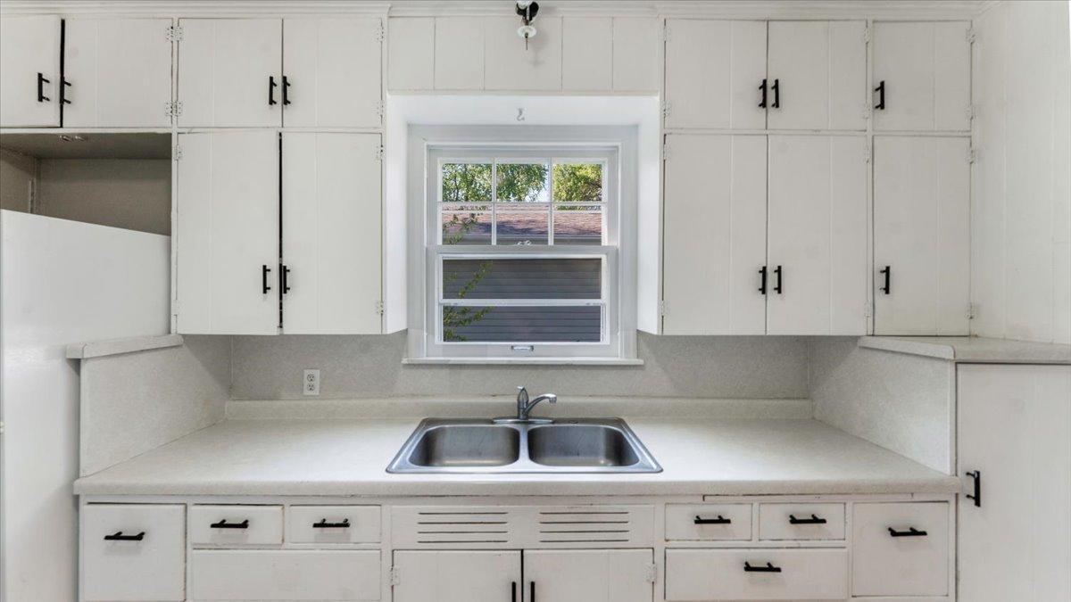 401 Julii Street Southeast Willmar, MN 56201 - Photo 7 of 28