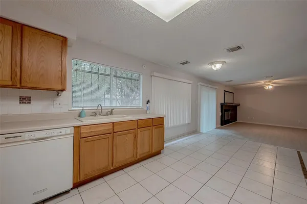 $2,350 | 2915 Windchase Boulevard, Houston, TX 77082