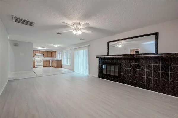 $2,350 | 2915 Windchase Boulevard, Houston, TX 77082