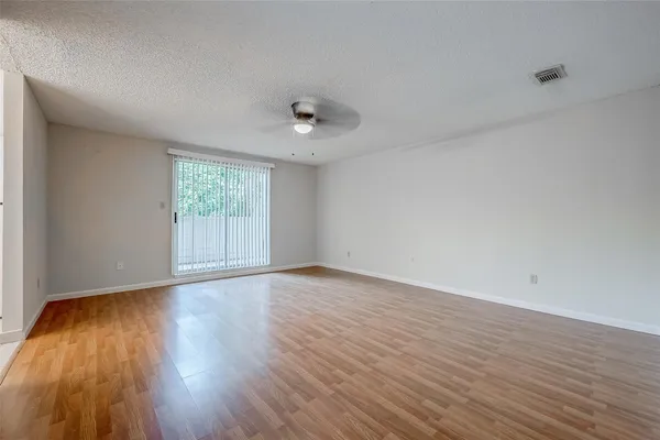 $2,350 | 2915 Windchase Boulevard, Houston, TX 77082