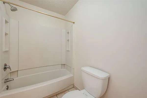 $2,350 | 2915 Windchase Boulevard, Houston, TX 77082