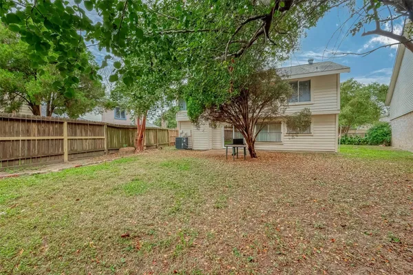 $2,350 | 2915 Windchase Boulevard, Houston, TX 77082