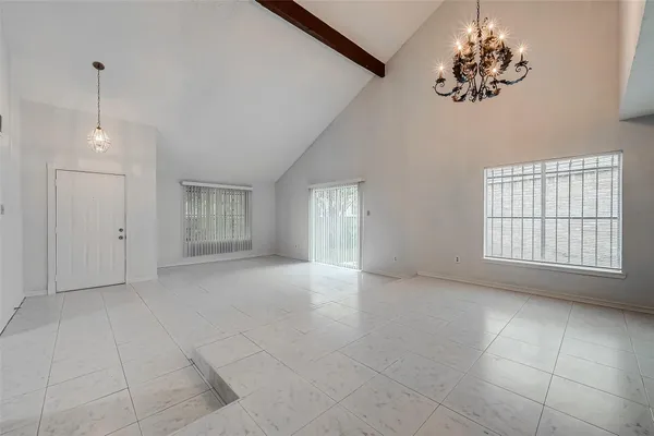 $2,350 | 2915 Windchase Boulevard, Houston, TX 77082