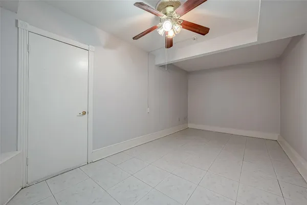 $2,350 | 2915 Windchase Boulevard, Houston, TX 77082