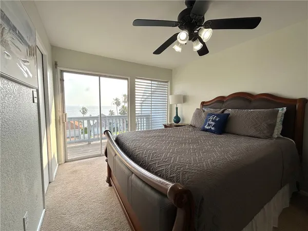 $230,000 | 840 Cliff Drive, Unit 4, Portland, TX 78374