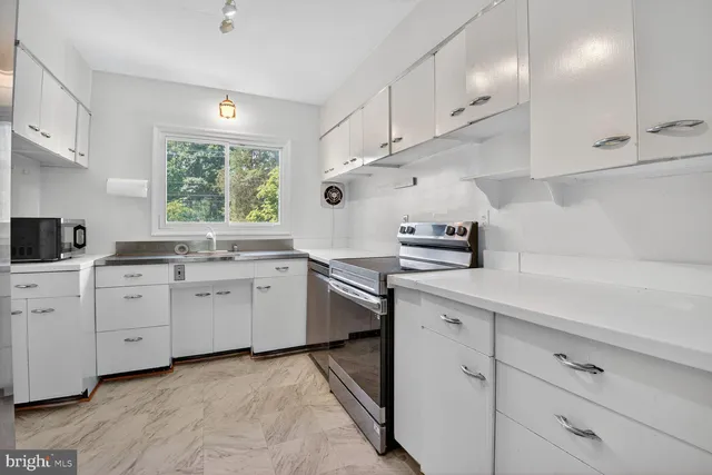 $5,350 | 9107 River Road, Potomac, MD 20854