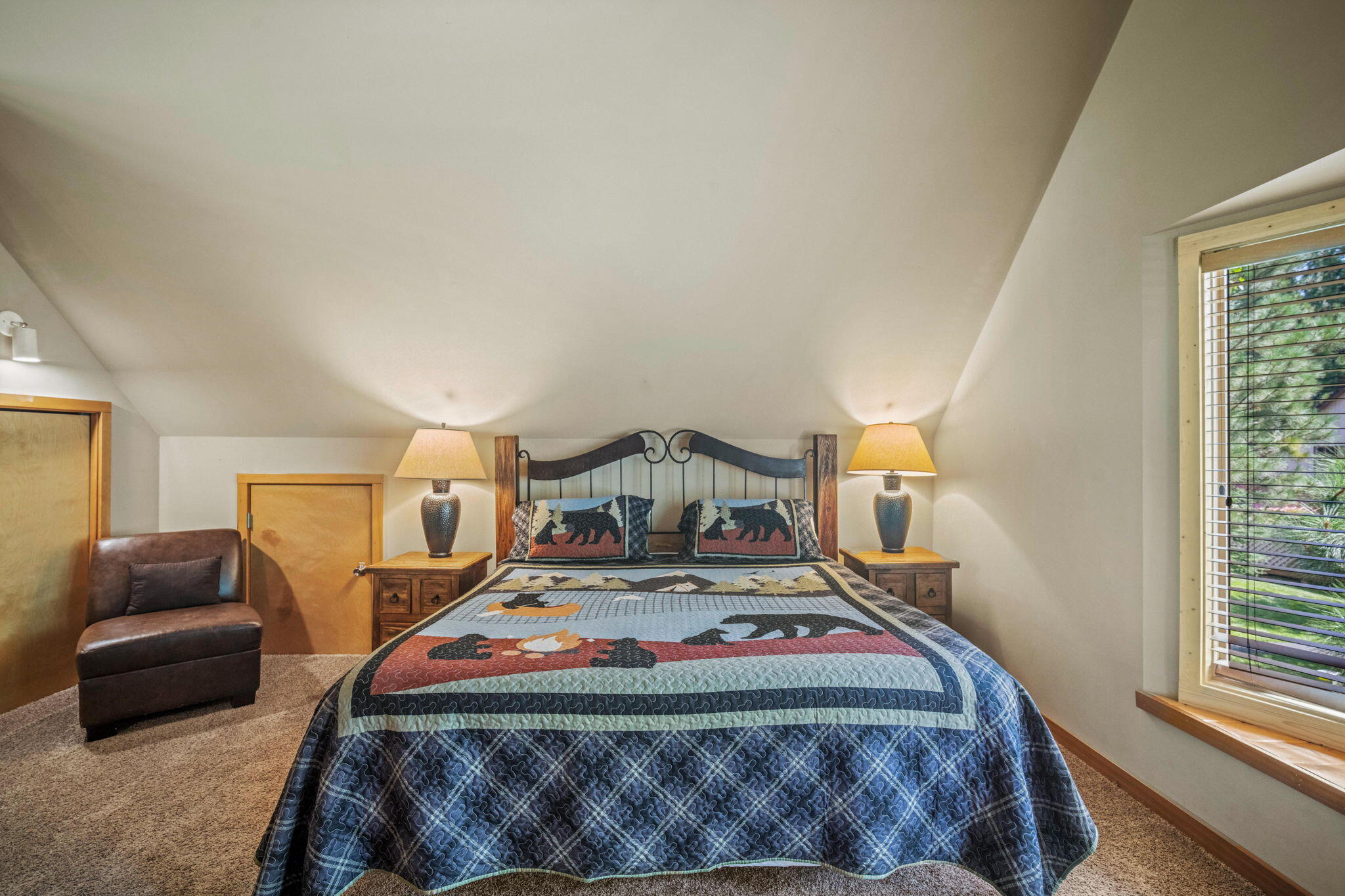 57492 Circle 4 Cabin Road, Unit 19 Sunriver, OR 97707 - Photo 24 of 24 31-web-or-mls-Circle 4 Condo 19-31