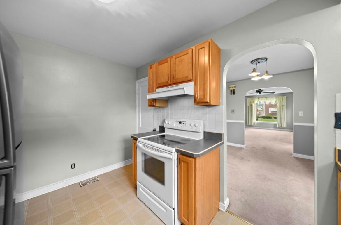 145 Demorest Road Columbus, OH 43204 - Photo 14 of 44 IMG_0451