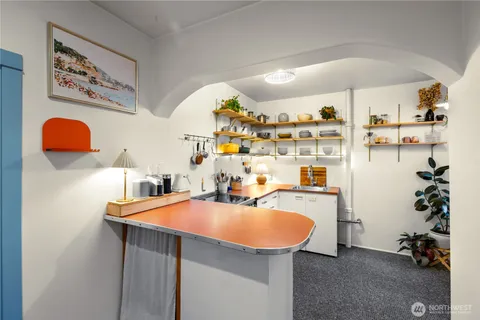 $289,950 | 1732 15th Avenue, Unit 27, Seattle, WA 98122