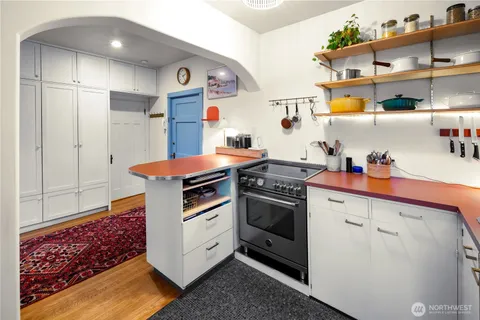 $289,950 | 1732 15th Avenue, Unit 27, Seattle, WA 98122