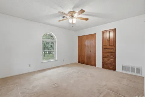 $525,000 | 30592 Oakview Road, Bulverde, TX 78163