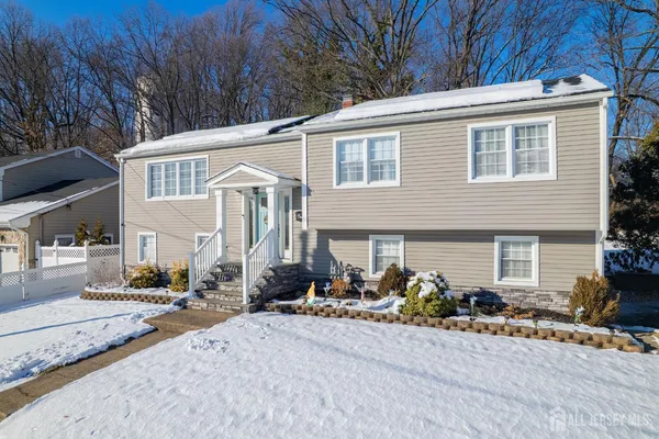 $799,000 | 1 Via Vitale, Kenilworth, NJ 07033