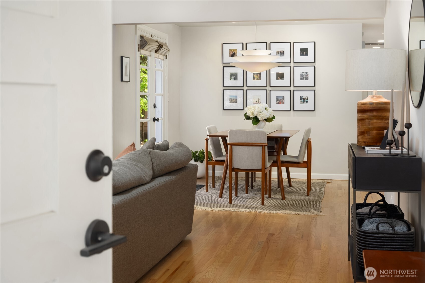 717 West Cremona Street Seattle, WA 98119 - Photo 2 of 30