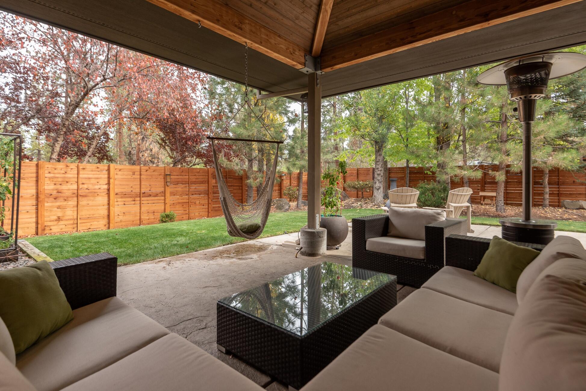 61648 Cedarwood Road Bend, OR 97702 - Photo 20 of 28 covered back patio