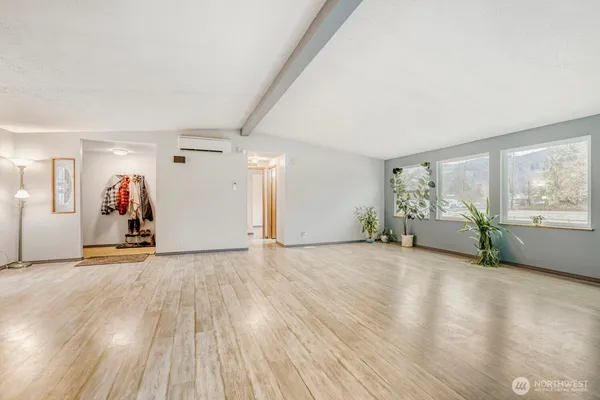 $795,000 | 35605 Highway 2, Sultan, WA 98294