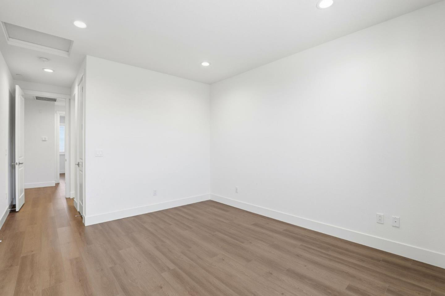 18086 Monterey Road Morgan Hill, CA 95037 - Photo 11 of 34