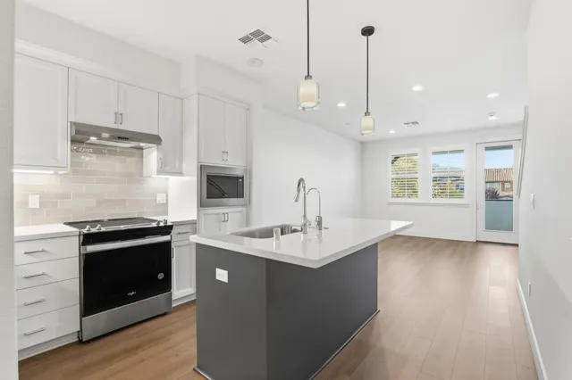 $965,000 | 18086 Monterey Road, Morgan Hill, CA 95037