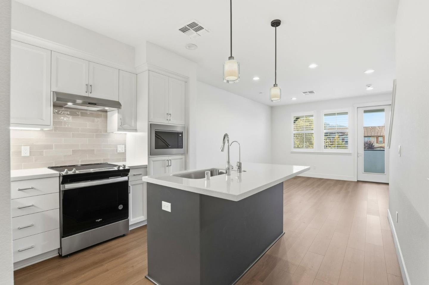 18086 Monterey Road Morgan Hill, CA 95037 - Photo 7 of 34