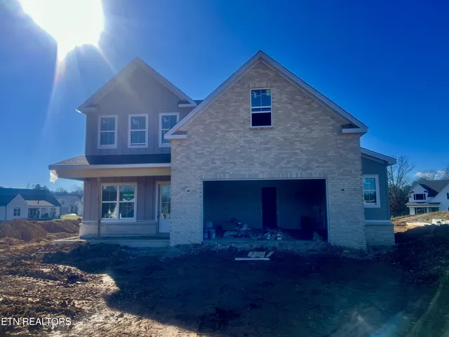 $689,900 | 125 Limelight Lane, Lenoir City, TN 37772