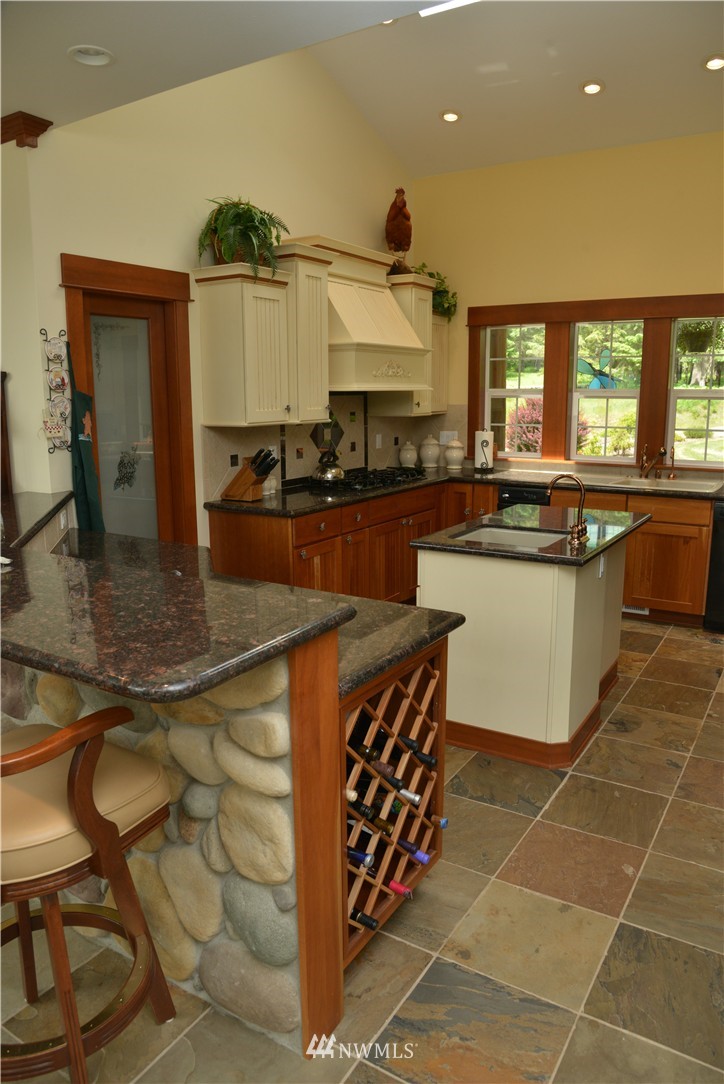 206-72 Craig Road Packwood, WA 98361 - Photo 5 of 25 Gallery Image 5