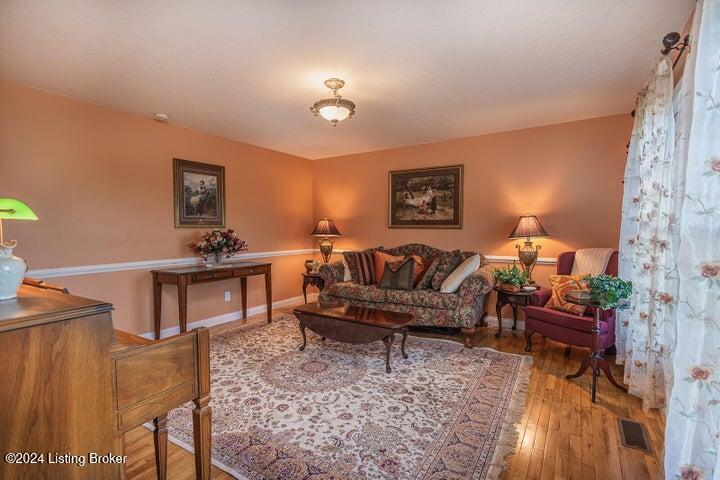 960 Hopewell Road Harrodsburg, KY 40330 - Photo 6 of 69 6